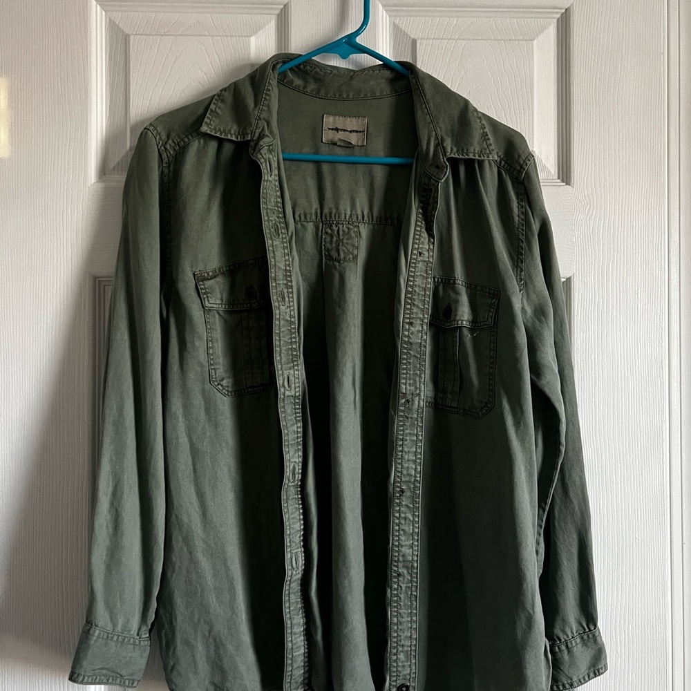 American eagle button up shirt